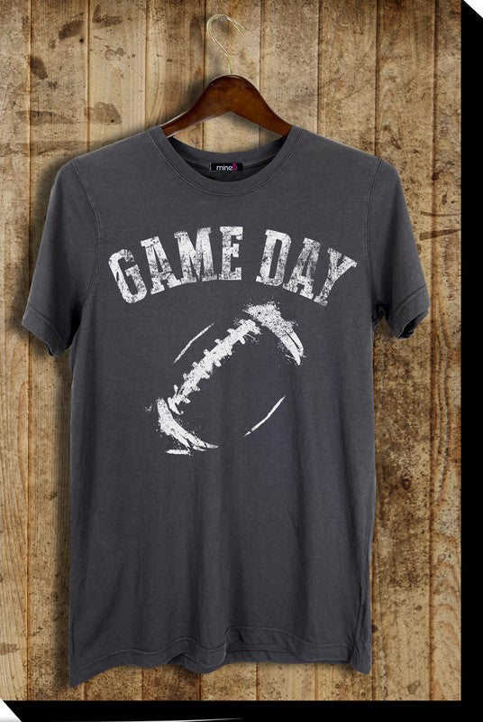 GAME DAY GRAPHIC TEE
