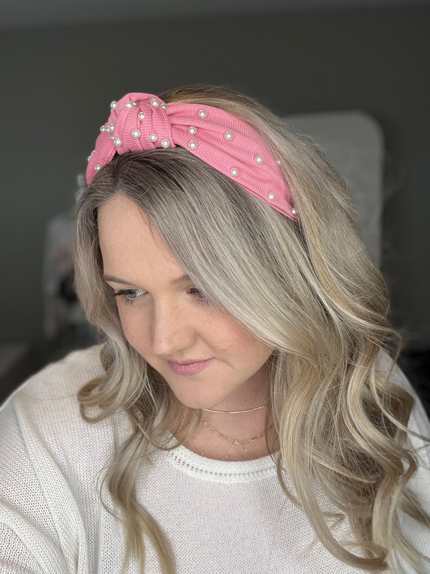 Knotted Pearl Headband Pink