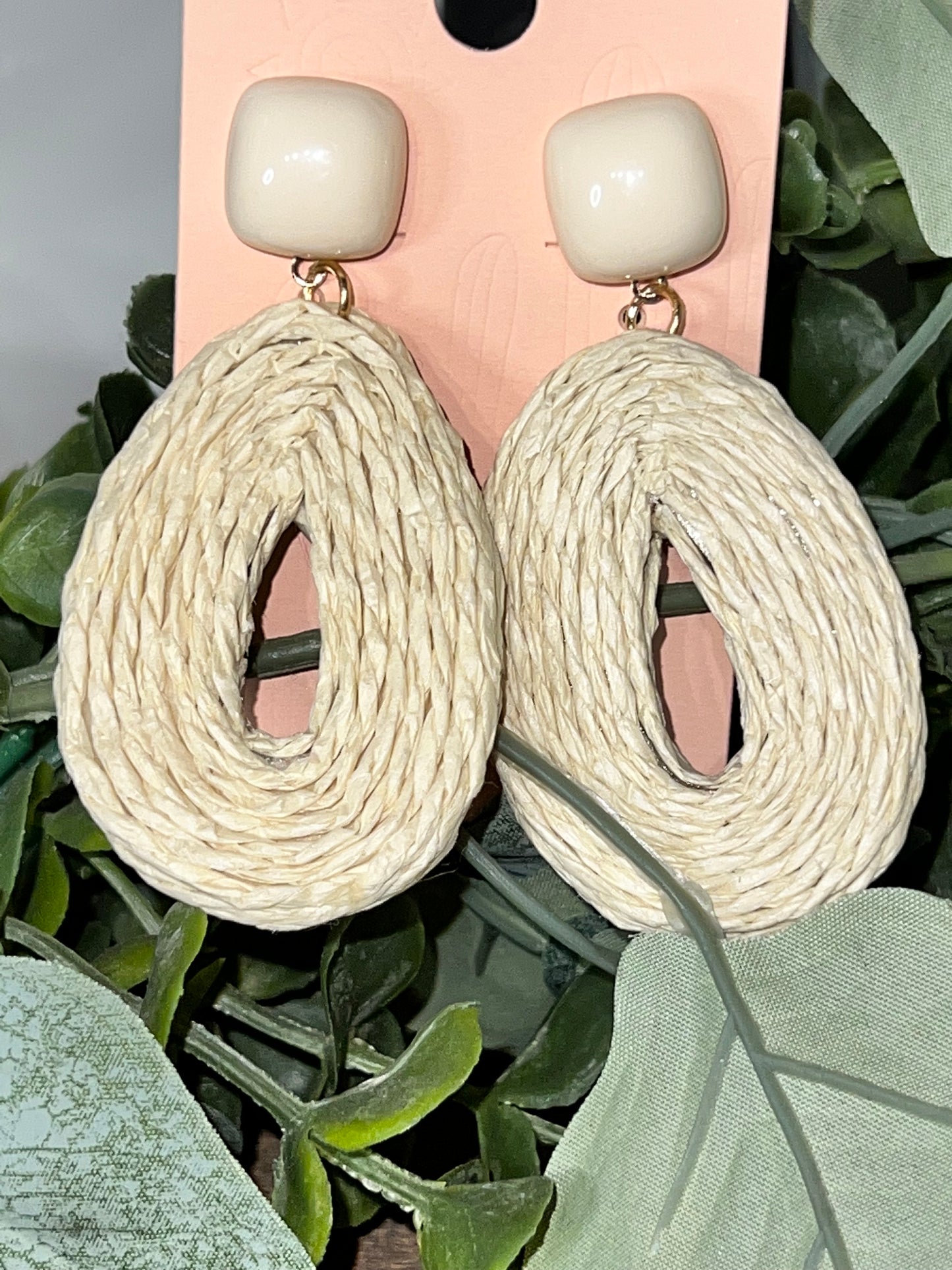 beachy cream earrings